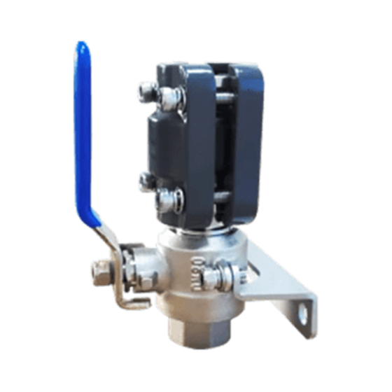 Metal bracket for attaching piping to a wall with one AIRpipe connector